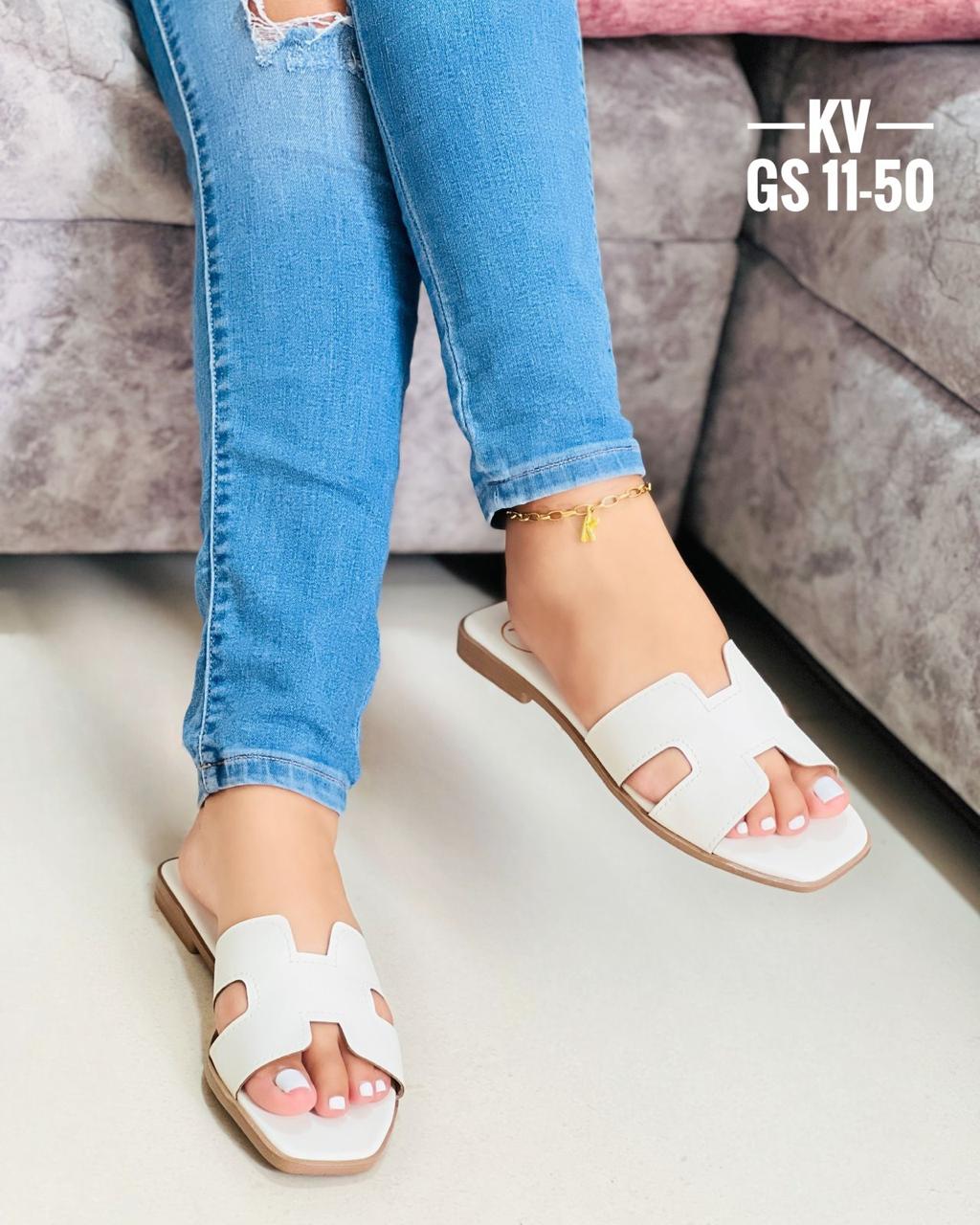 SANDALIAS PLANAS