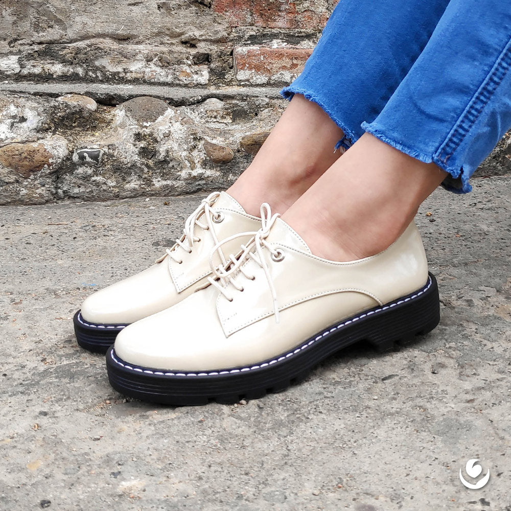 901 Charol Jordan Negra