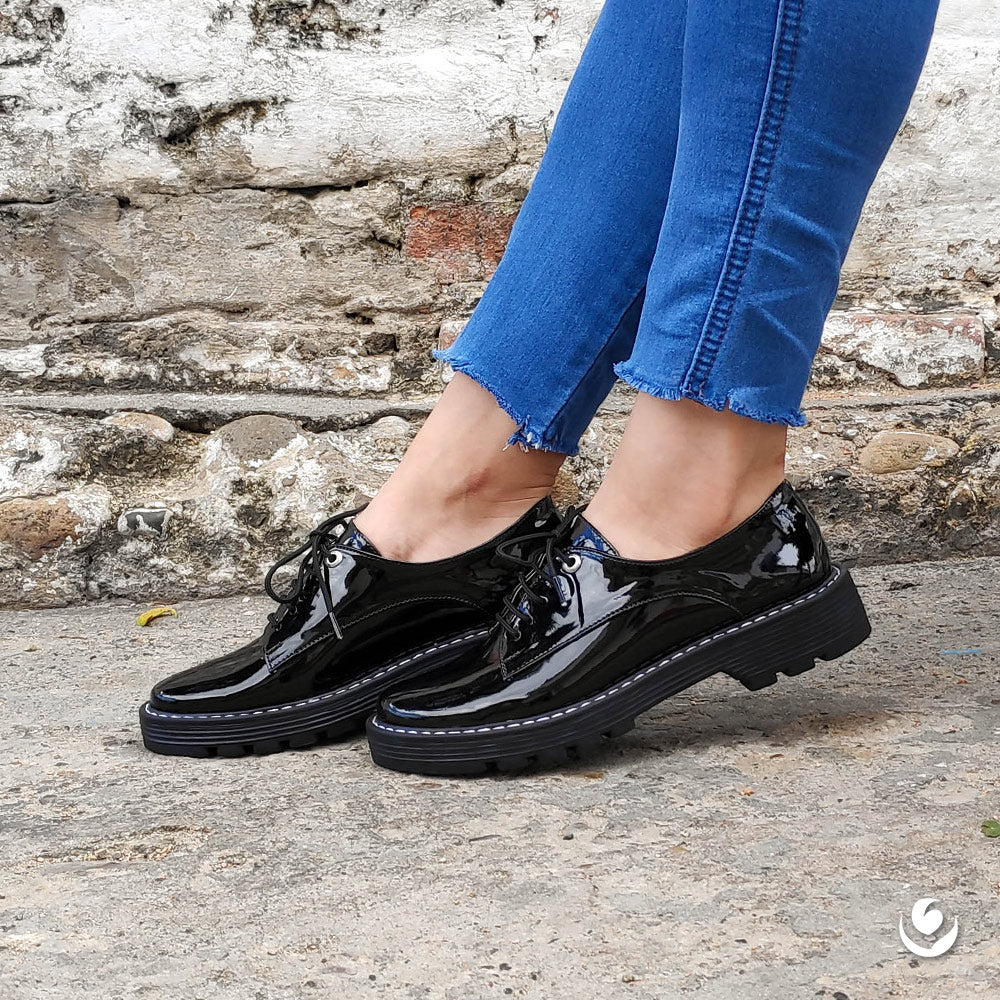 901 Charol_ Jordan Negra