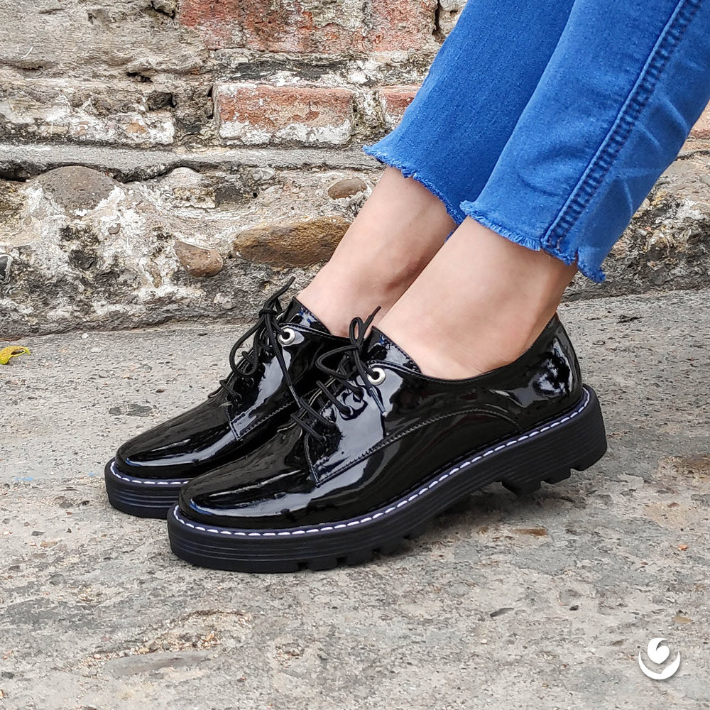 901 Charol Jordan Negra