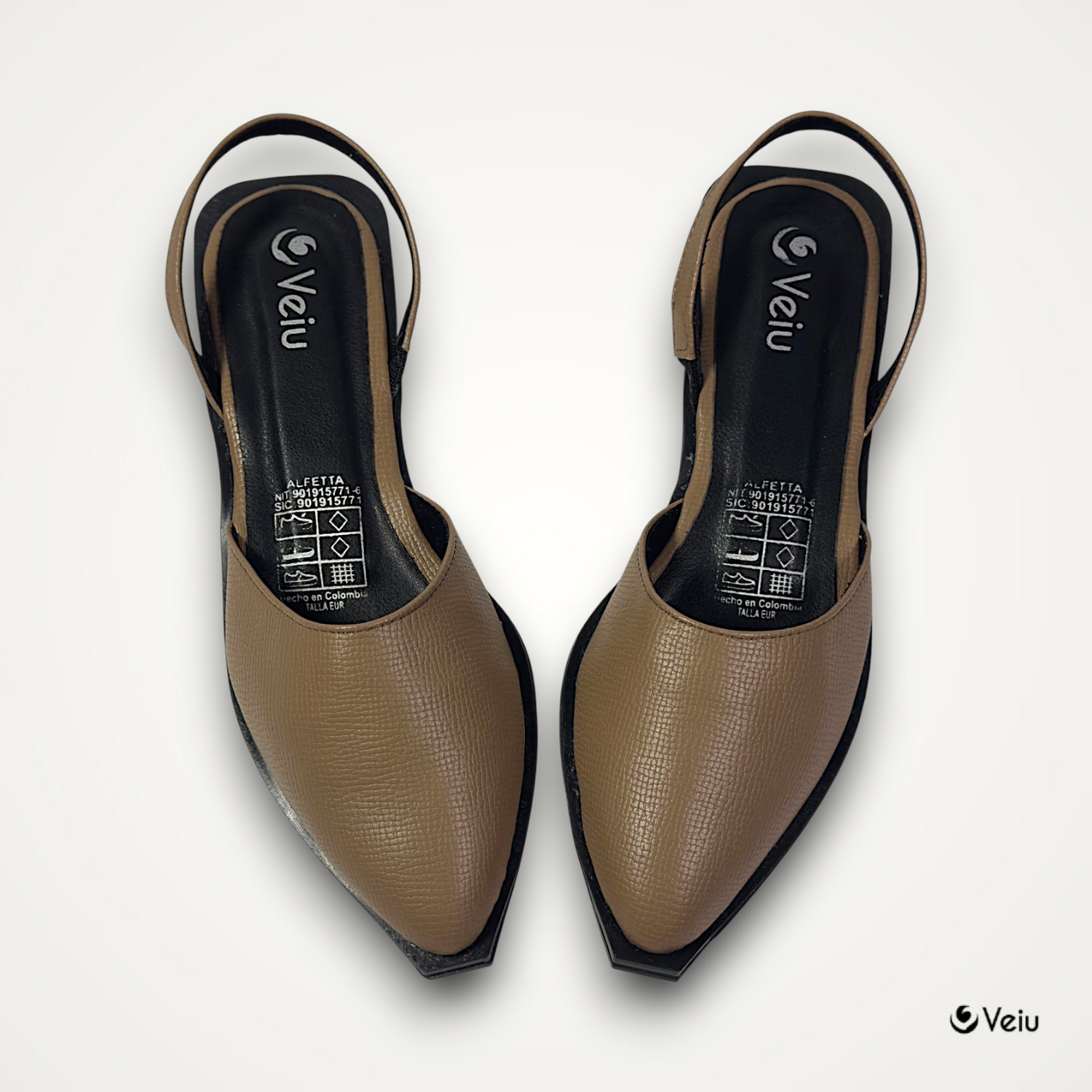 A9-43001 Ferreti_Helena