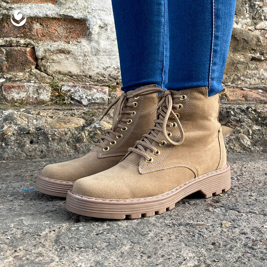 B31738 Bota carnaza_ Jordan Ch