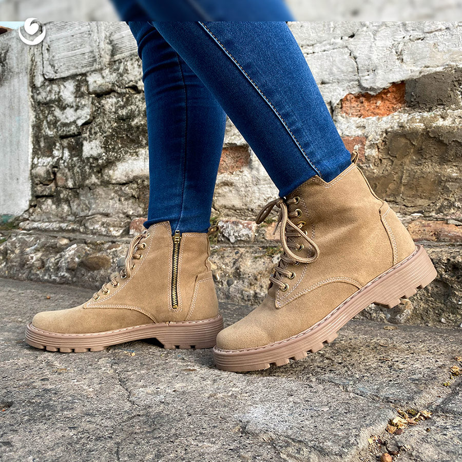 B31738 Bota carnaza_ Jordan Ch