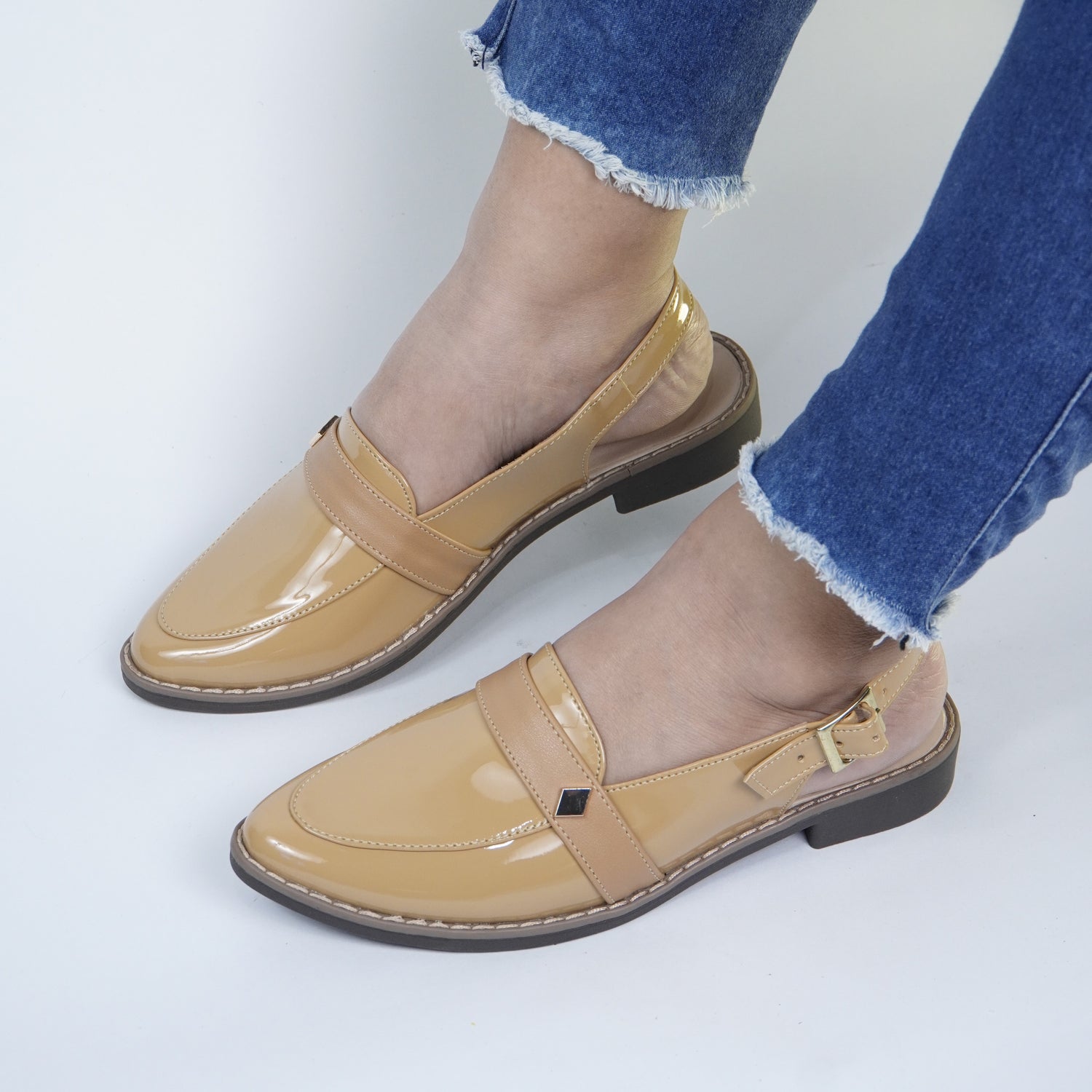 C4-15152 Charol_ Silvana Cafe