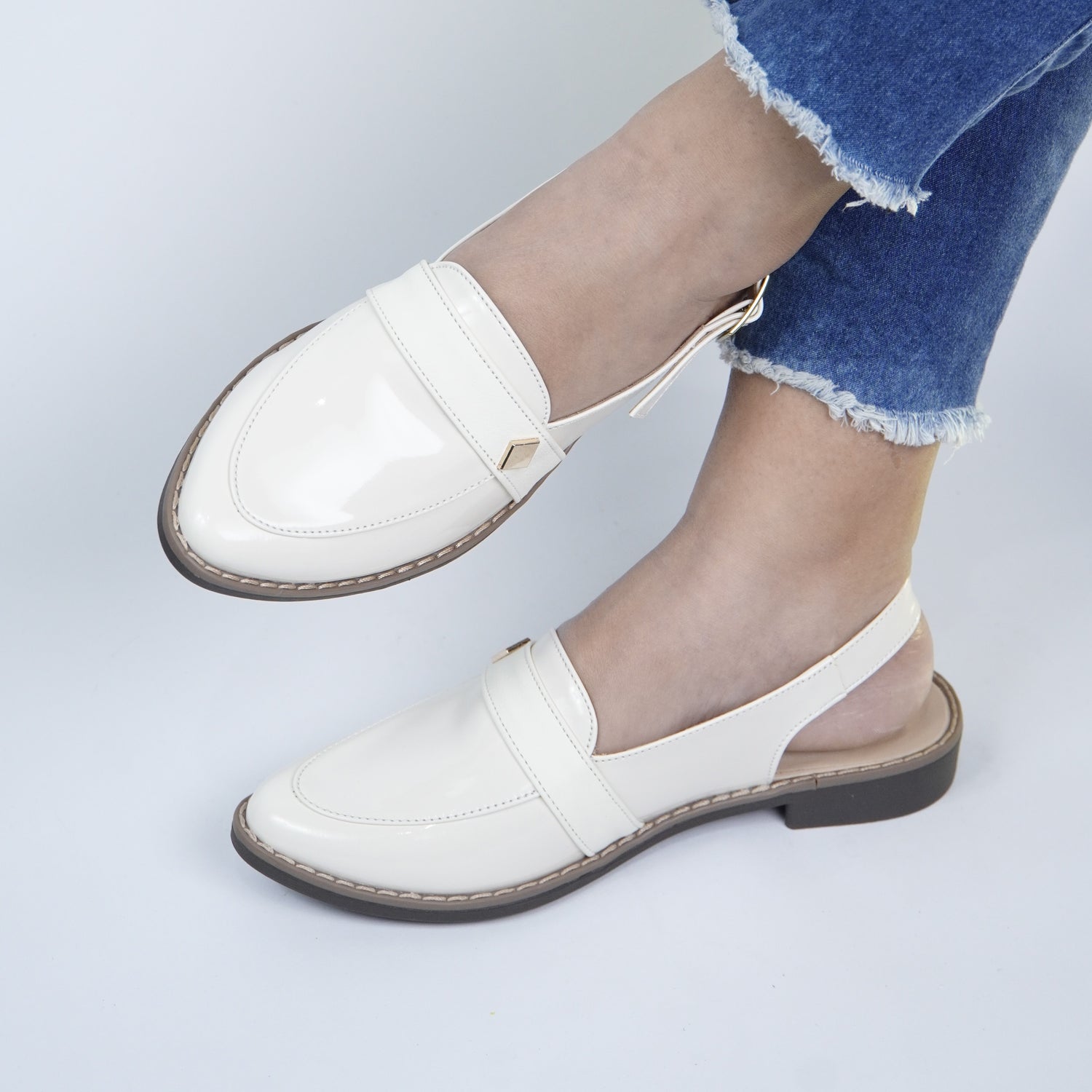 C4-15152 Charol_ Silvana Cafe