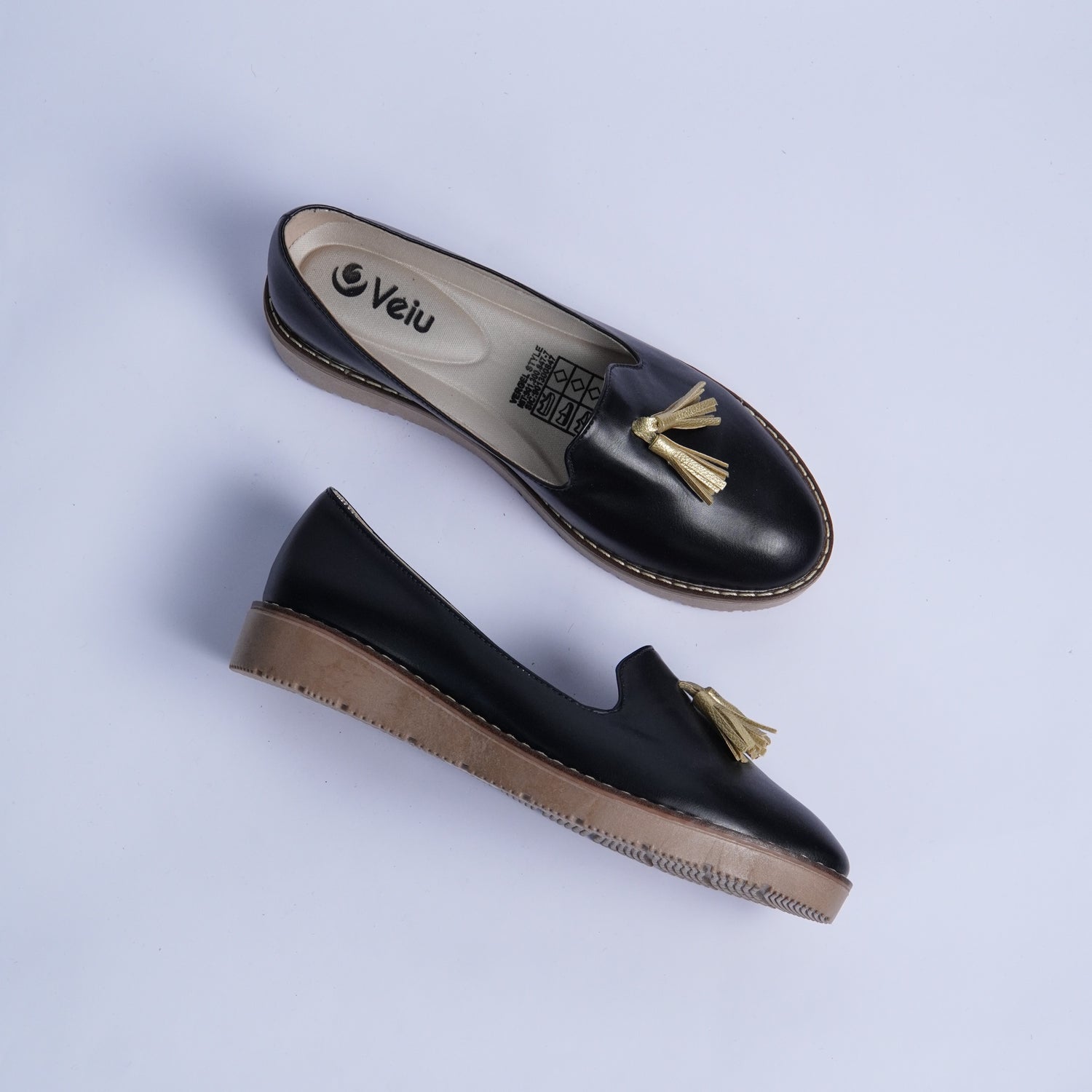 D2-08391 NAPA PARIS_ MEGAN CARTON