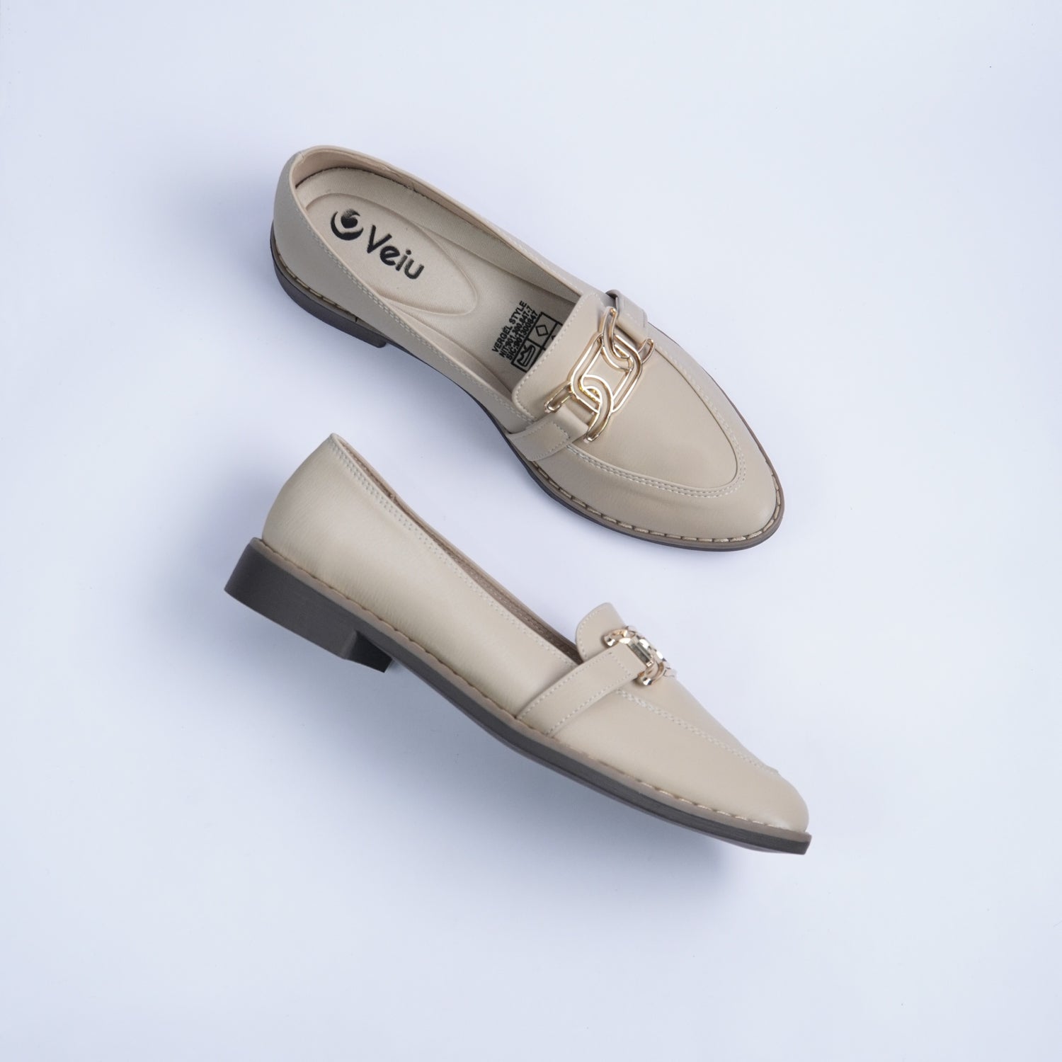 D4-15352 CELINA_ SILVANA CAFE