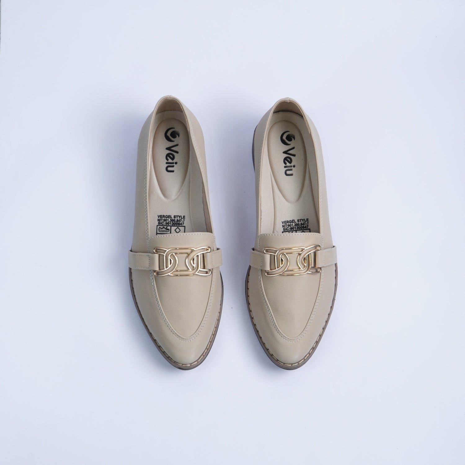 D4-15352 CELINA_ SILVANA CAFE