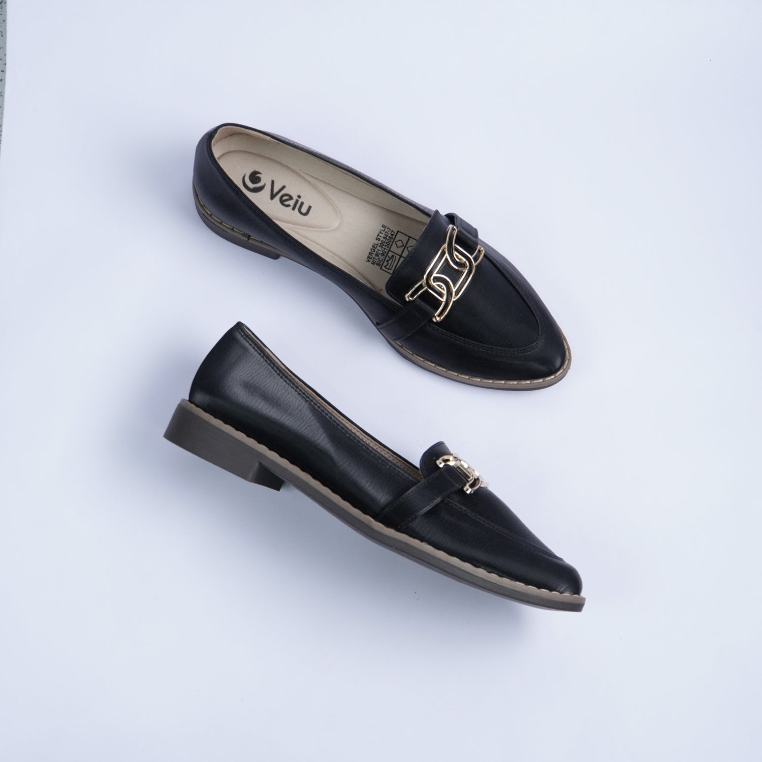 D4-15352 CELINA_ SILVANA CAFE