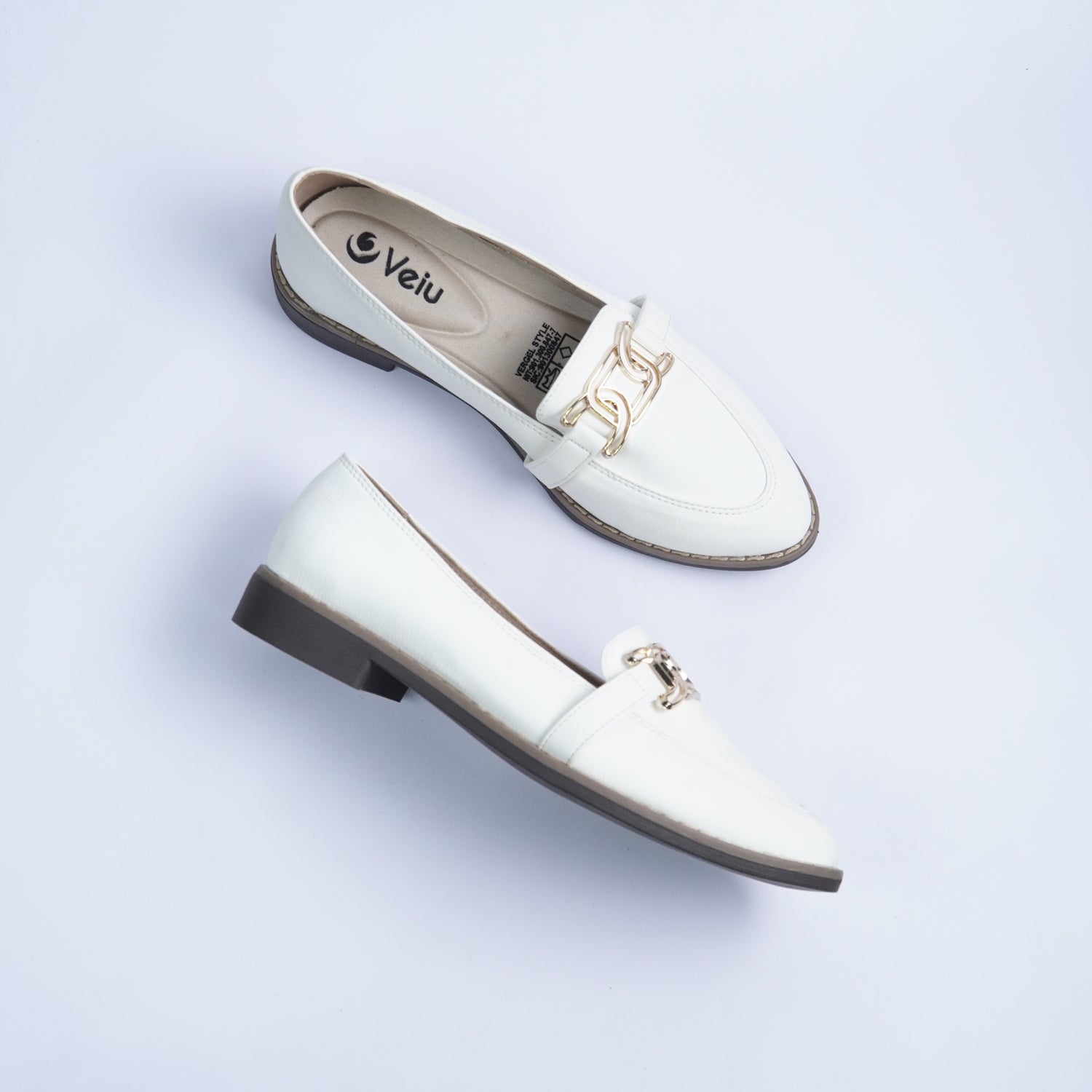 D4-15352 CELINA_ SILVANA CAFE