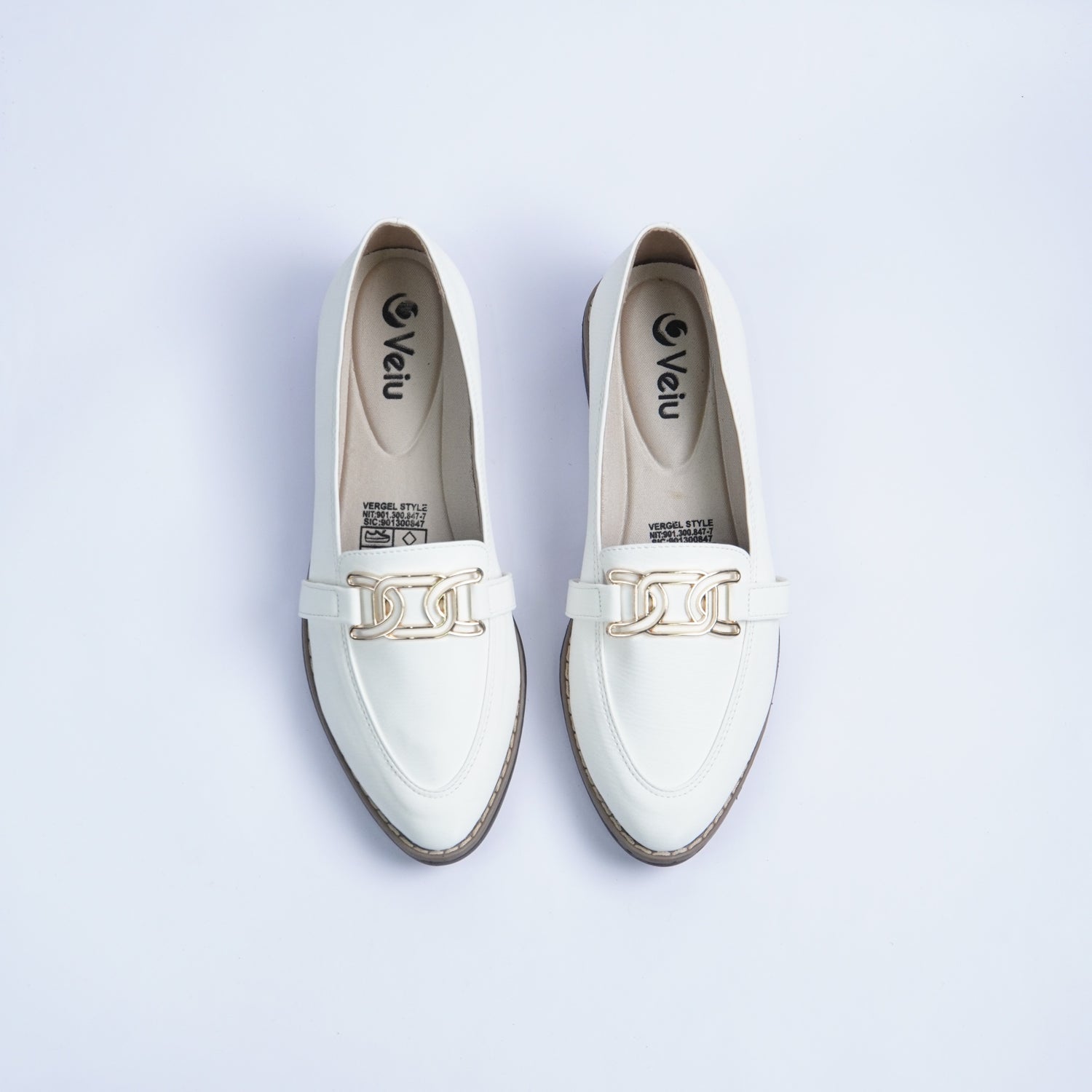 D4-15352 CELINA_ SILVANA CAFE