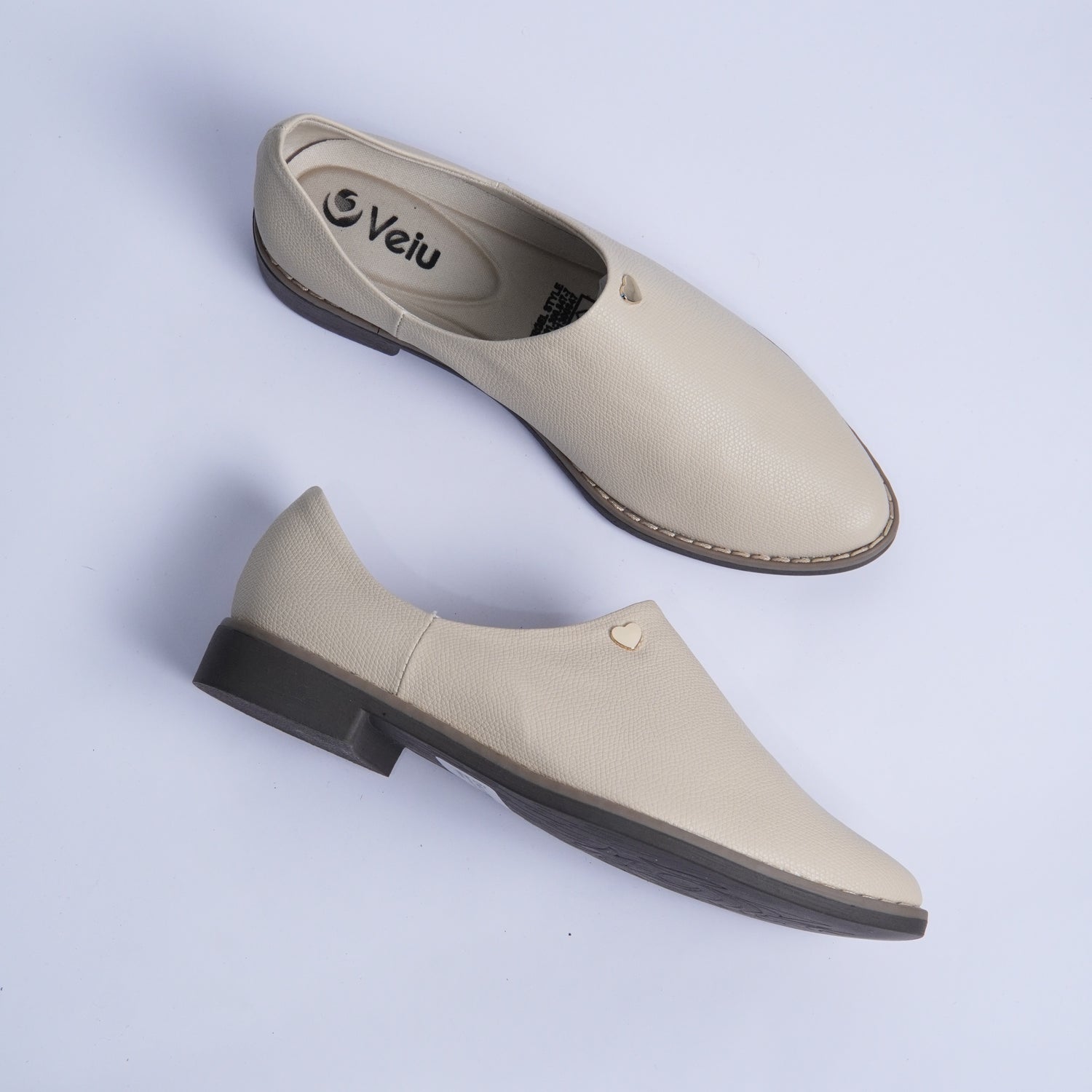 D4-15385 MANU_ SILVANA CAFE