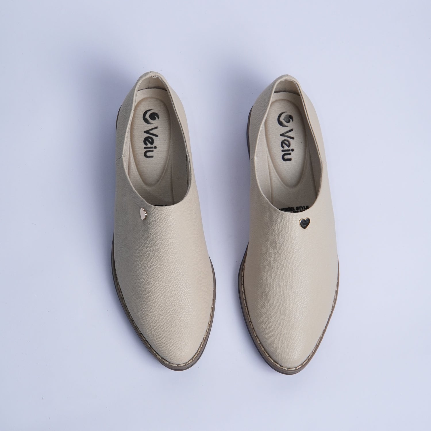 D4-15385 MANU_ SILVANA CAFE