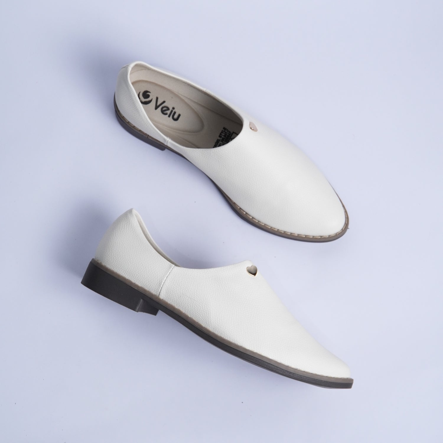 D4-15385 MANU_ SILVANA CAFE