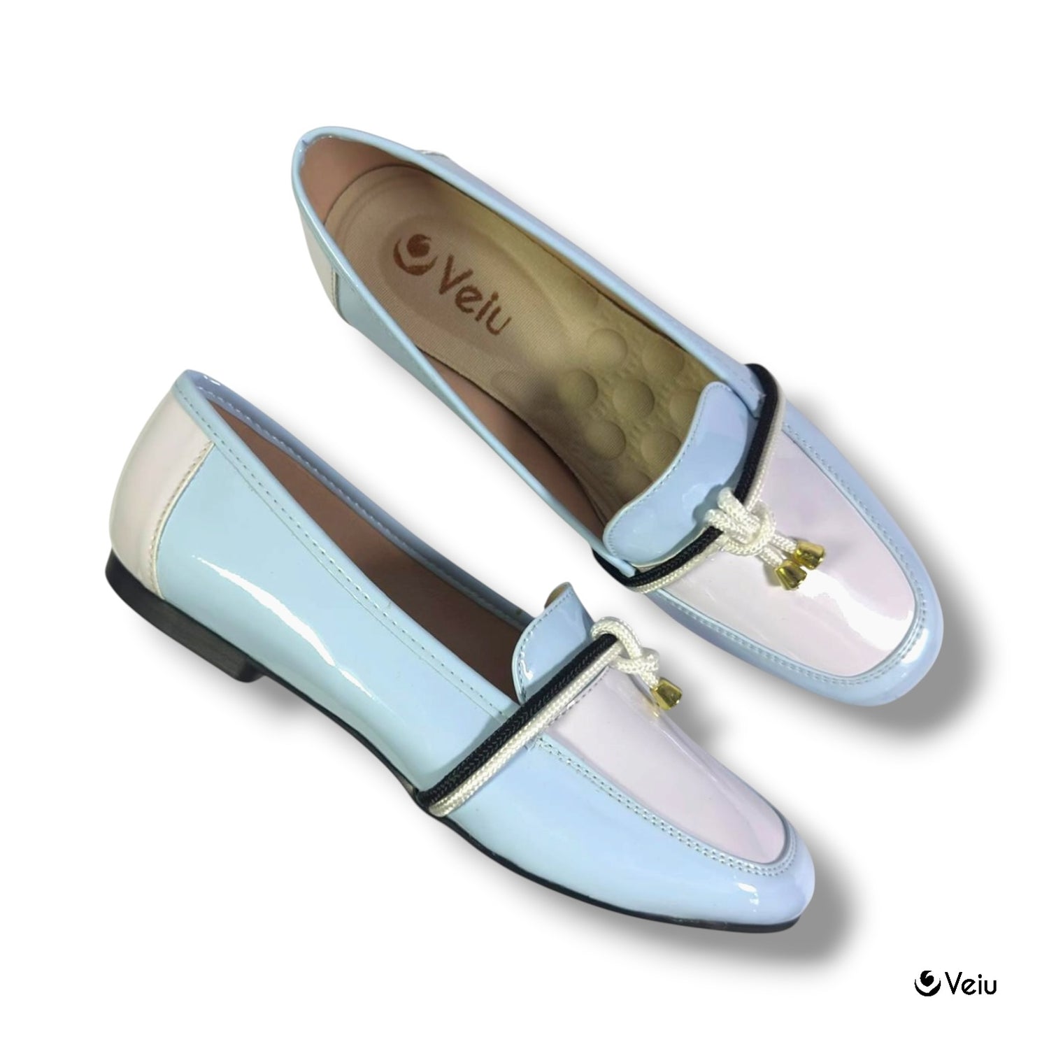 D8-44450 Charol-Charlotte
