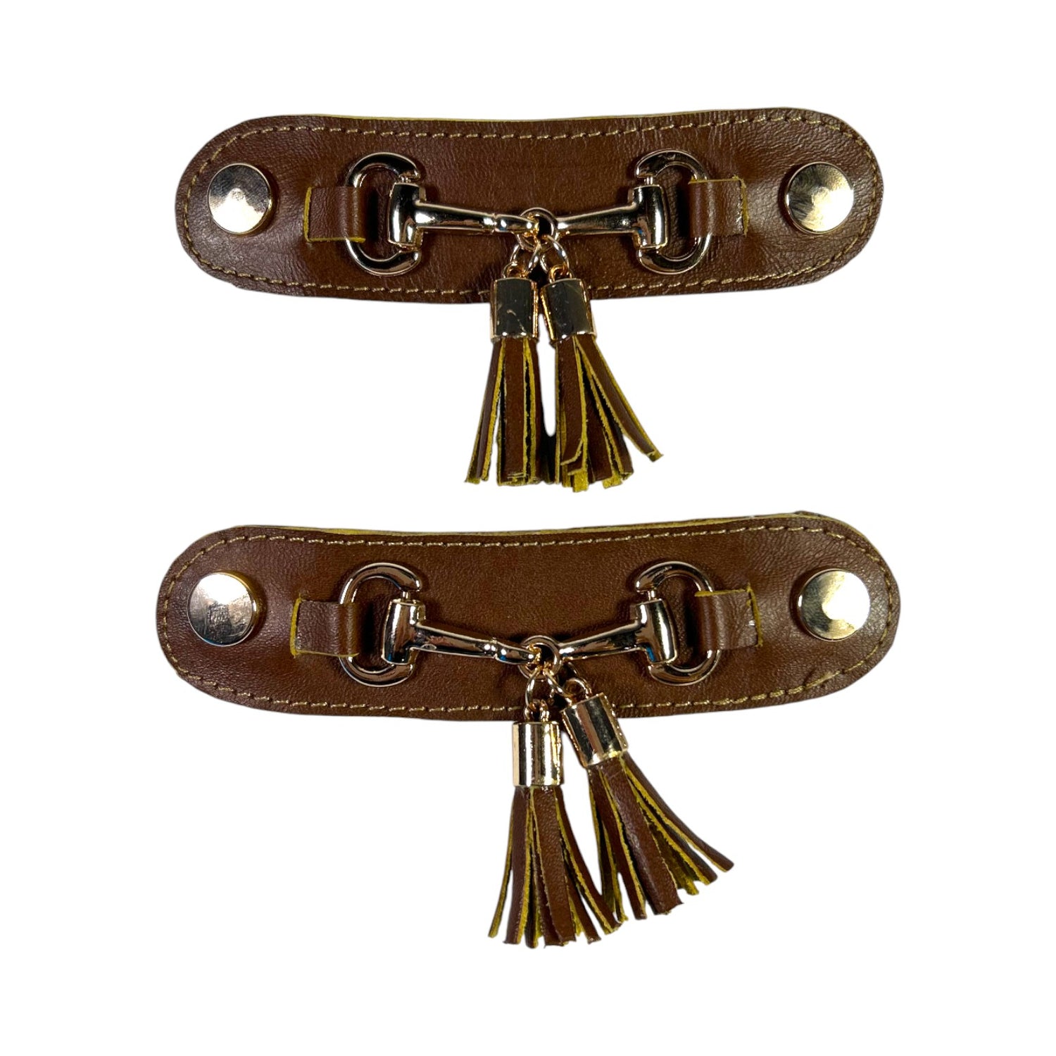 Detalle herraje con borlas cuero