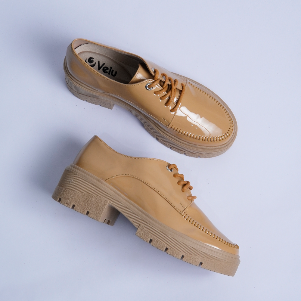 G1-23693 CHAROL BRITANY