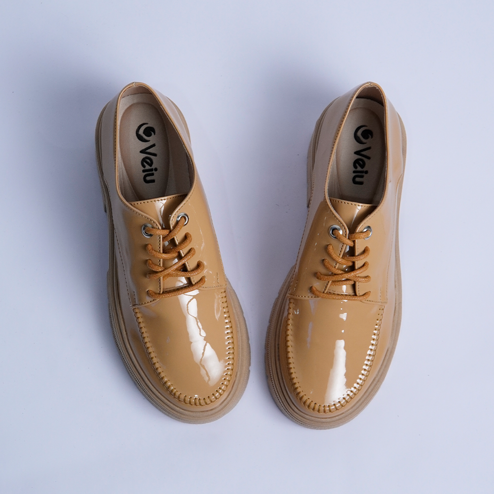 G1-23693 CHAROL BRITANY