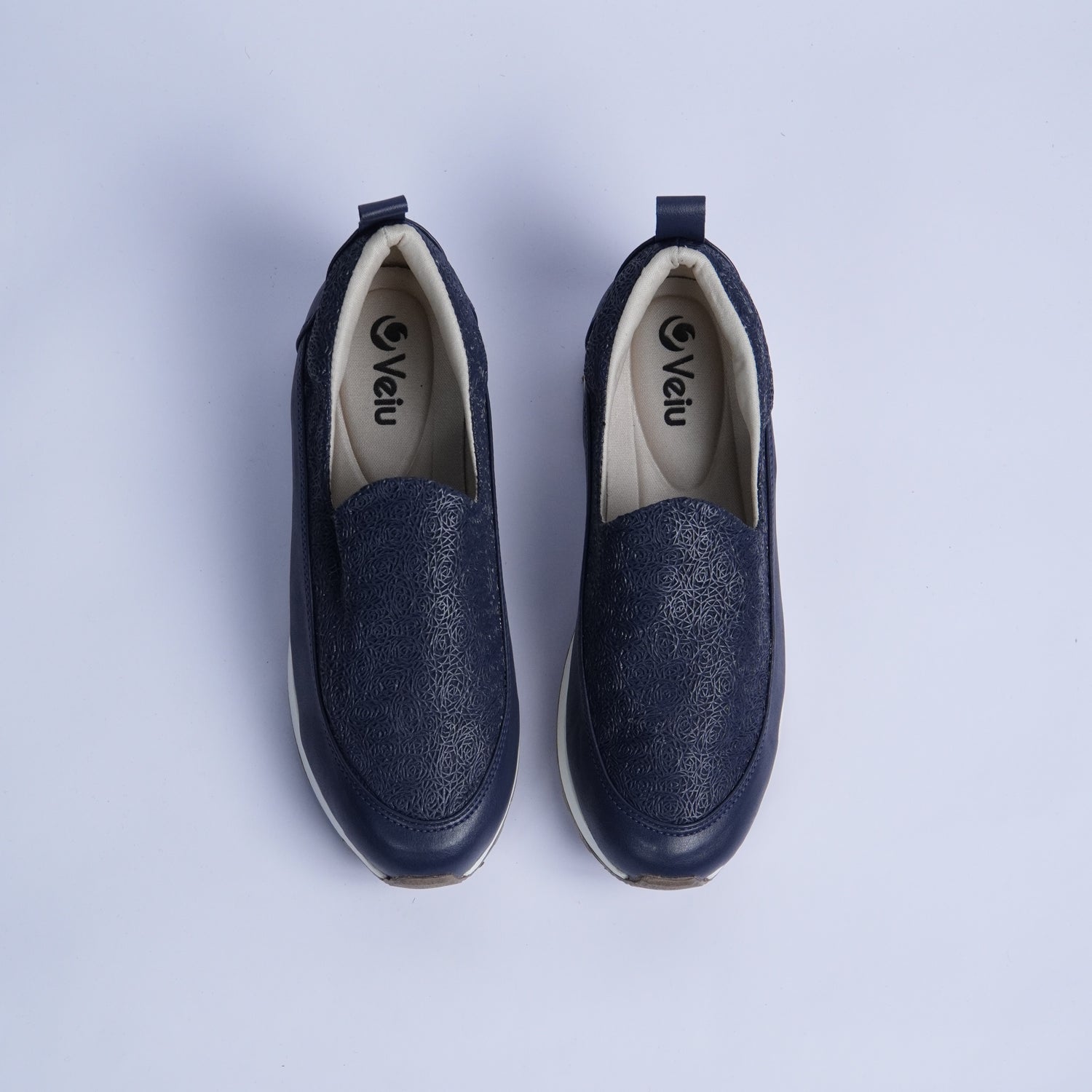 I6-29803 KOBO_ Mateo