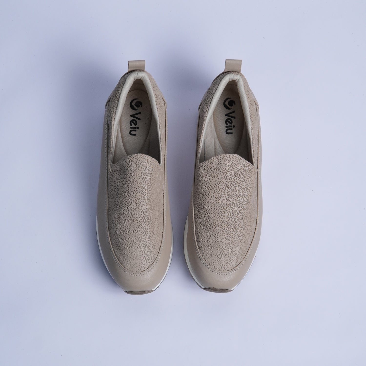 I6-29803 KOBO_ Mateo