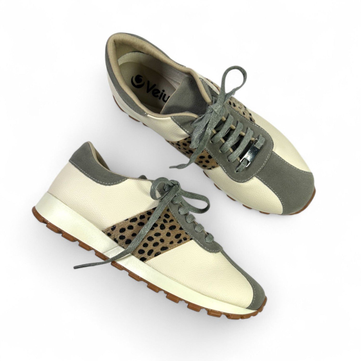 l6-29802 Deportivos Animal print