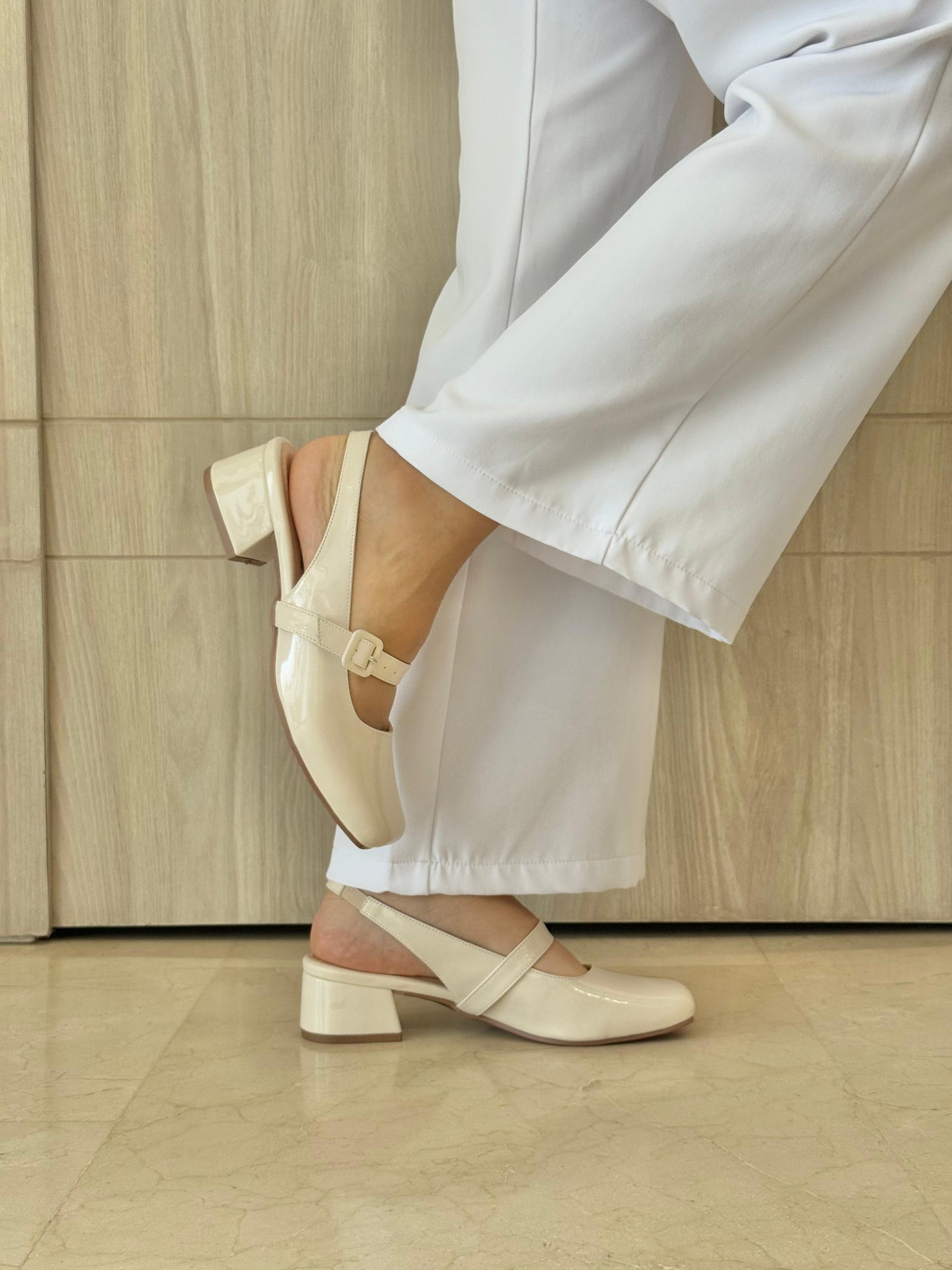 tacones correa